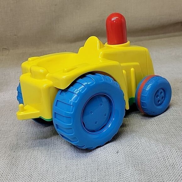 Vintage Hasbro Playskool Weebles Tractor/wagon and 2 Zoo Zoo shakers - Picture 5 of 11